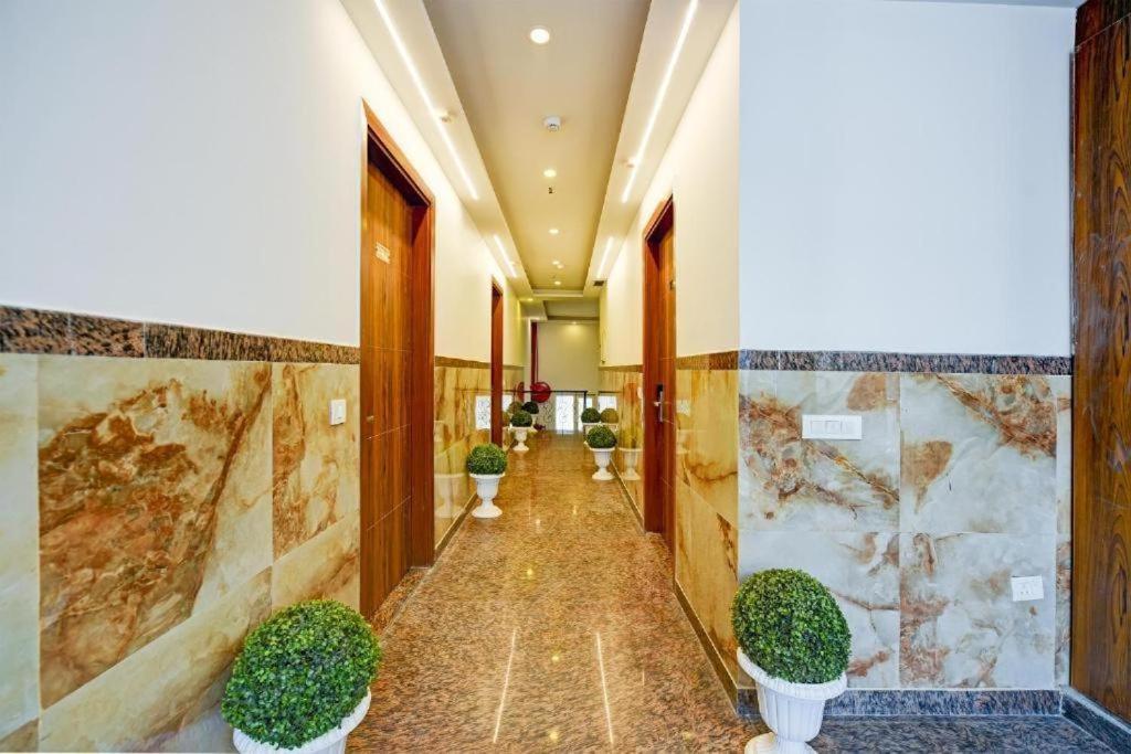 Rosewood Near Delhi Airport 4* New Delhi