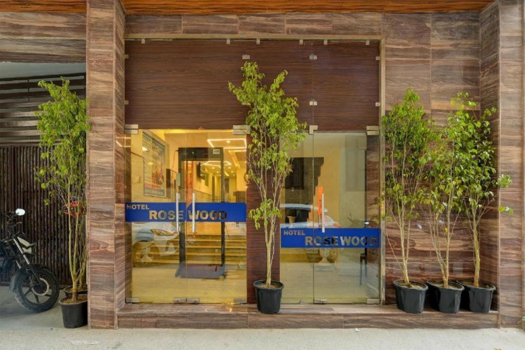 Rosewood Near Delhi Airport Hotel New Delhi