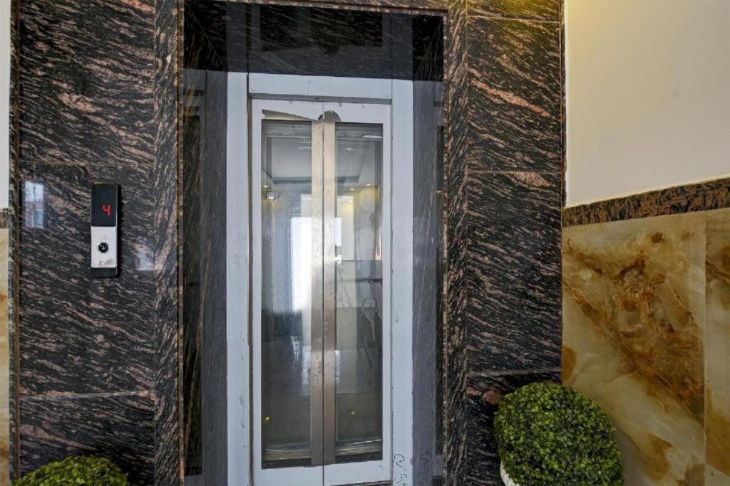 Hotel Rosewood Near Delhi Airport New Delhi